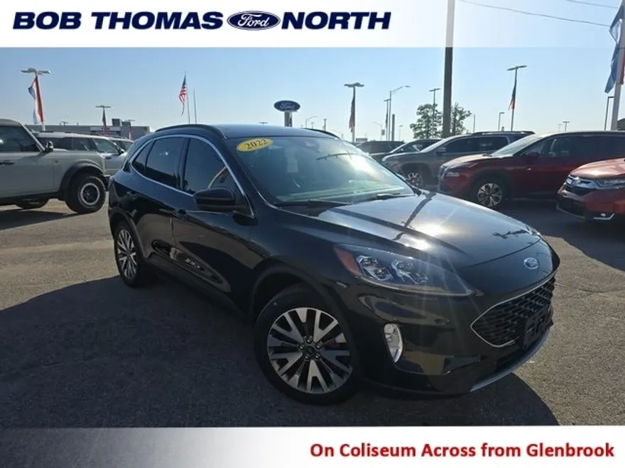2022 Ford Escape Hybrid Titanium photo 1