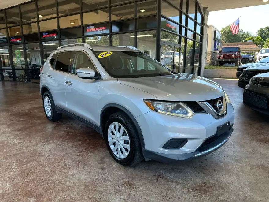 2016 Nissan Rogue photo 1