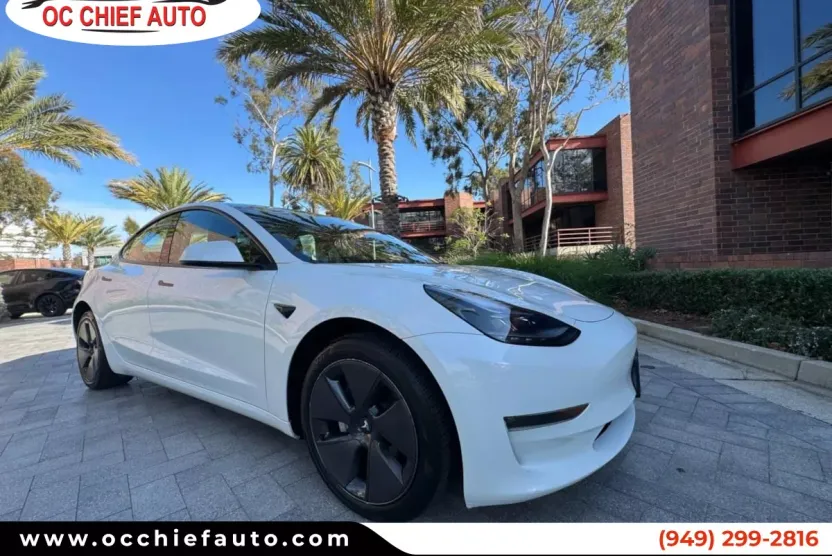 2023 Tesla Model 3 Long Range photo 1