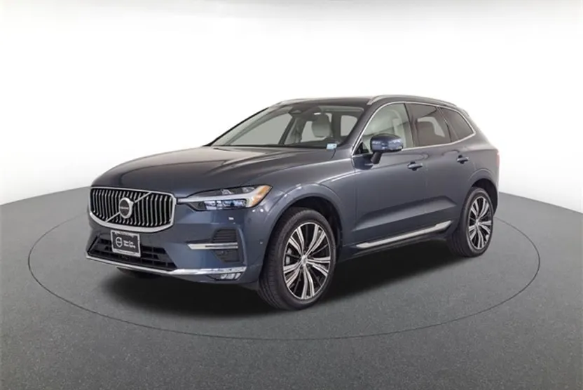 2022 Volvo XC60 B5 Inscription photo 1