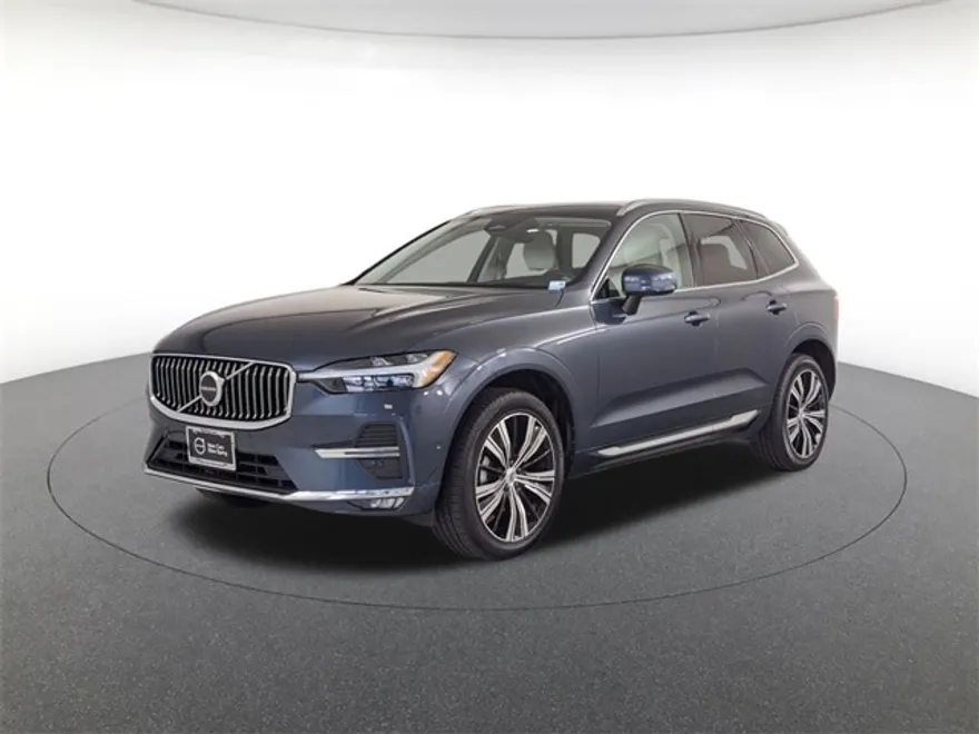 2022 Volvo XC60 B5 Inscription photo 1