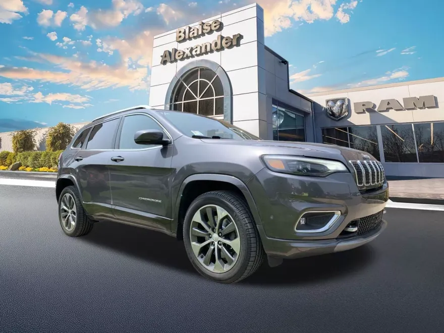 2019 Jeep Cherokee Overland photo 1