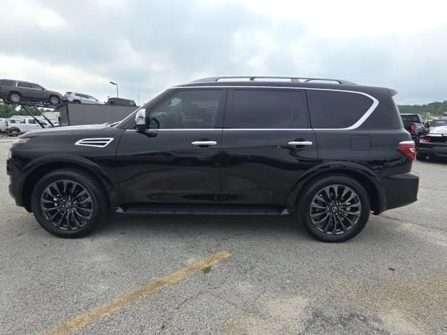 2024 Nissan Armada Platinum photo 1