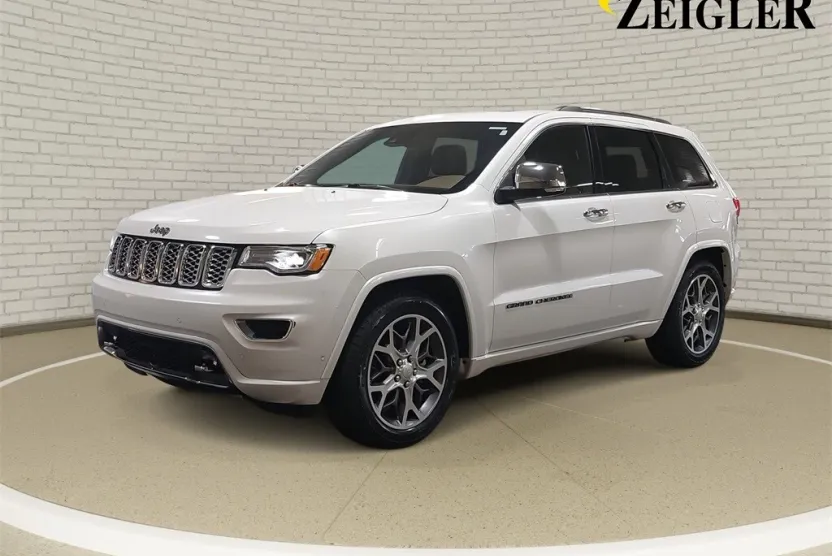 2020 Jeep Grand Cherokee Overland photo 1