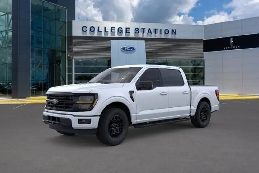 2025 Ford F-150 XLT photo 1