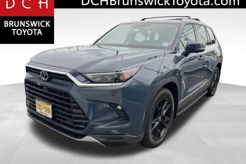 2024 Toyota Grand Highlander Platinum photo 1