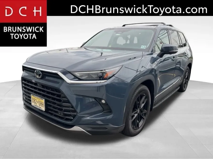 2024 Toyota Grand Highlander Platinum photo 1