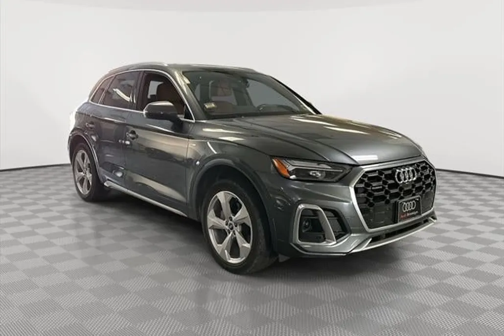 2022 Audi Q5 Premium Plus 45 TFSI S line photo 1