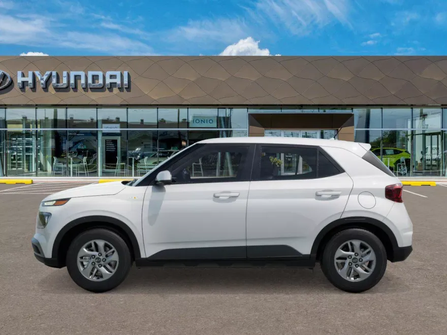 2025 Hyundai Venue SE photo 1