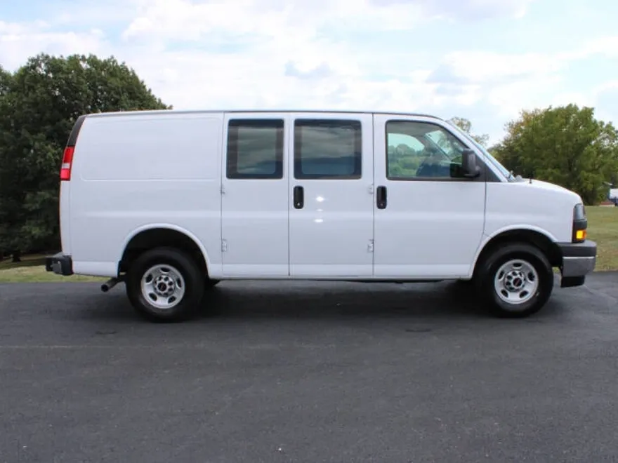 2023 Gmc Savana 2500 Cargo photo 1