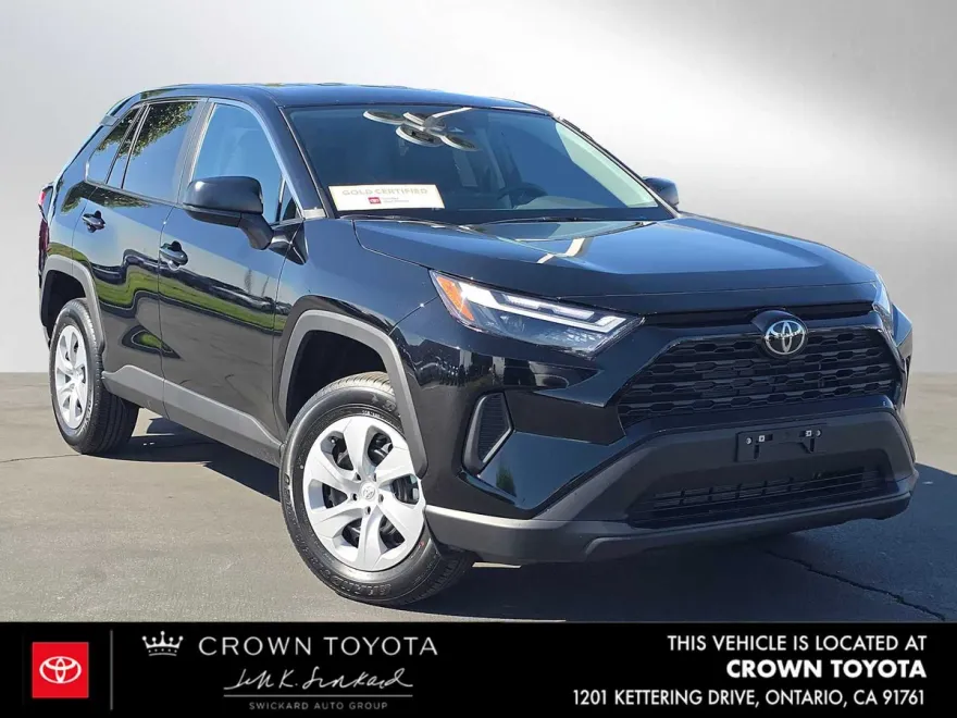 2025 Toyota RAV4 LE photo 1