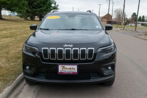 2019 Jeep Cherokee Latitude photo 2