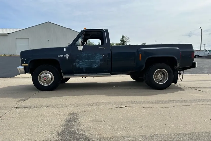 1986 Chevrolet C/K Pickup photo 1