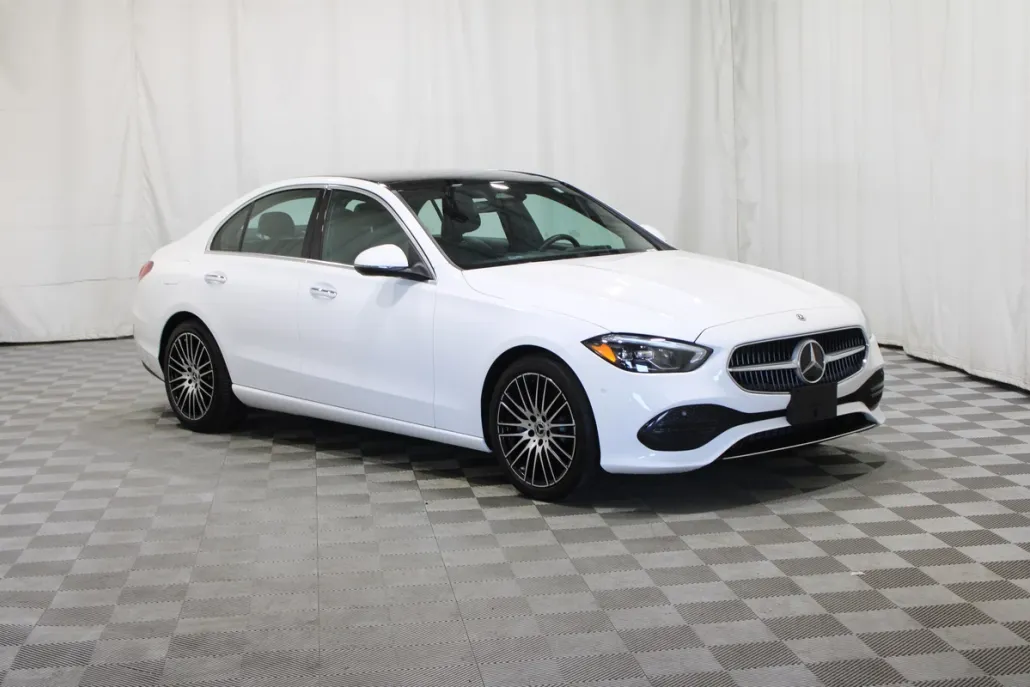2024 Mercedes Benz C 300 photo 1