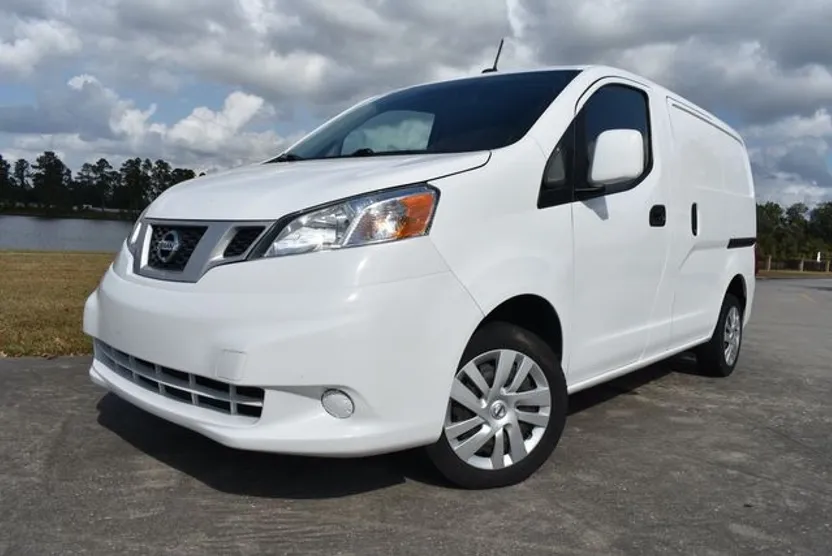 2021 Nissan NV200 SV photo 1