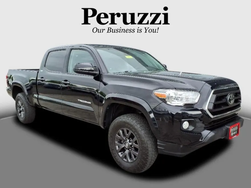 2022 Toyota Tacoma SR5 V6 photo 1