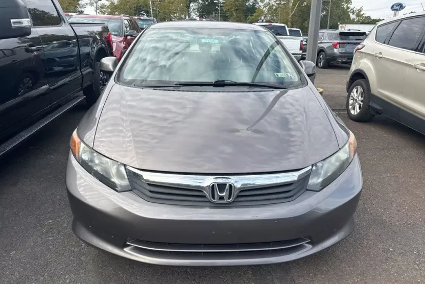 2012 Honda Civic LX photo 1