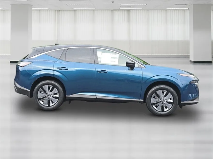 2025 Nissan Murano SL photo 1