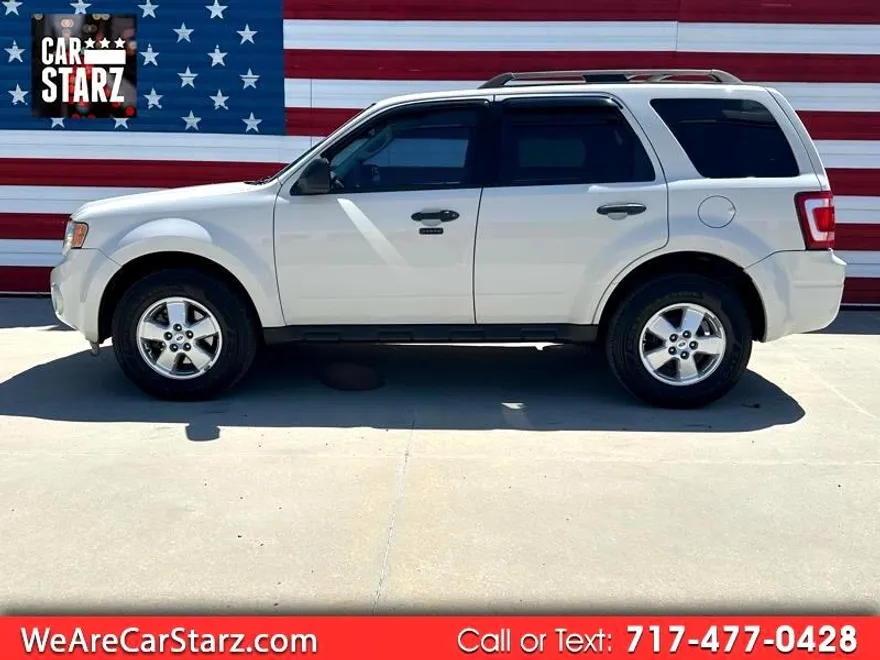 2010 Ford Escape XLT photo 1