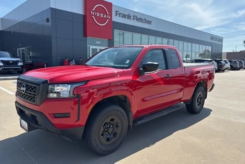 2024 Nissan Frontier S photo 1