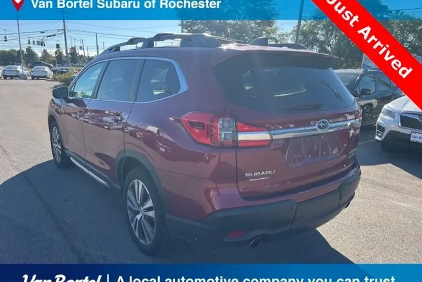 2021 Subaru Ascent Limited photo 1