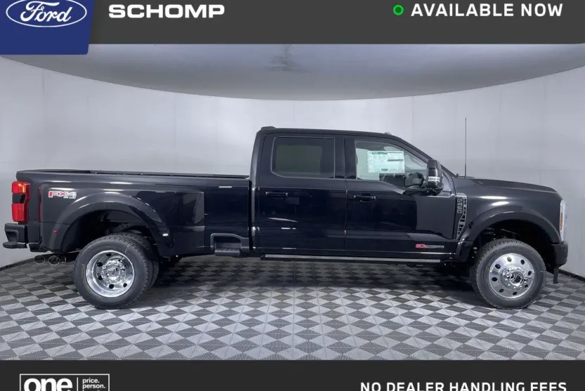 2026 Ford F-450 Platinum photo 1