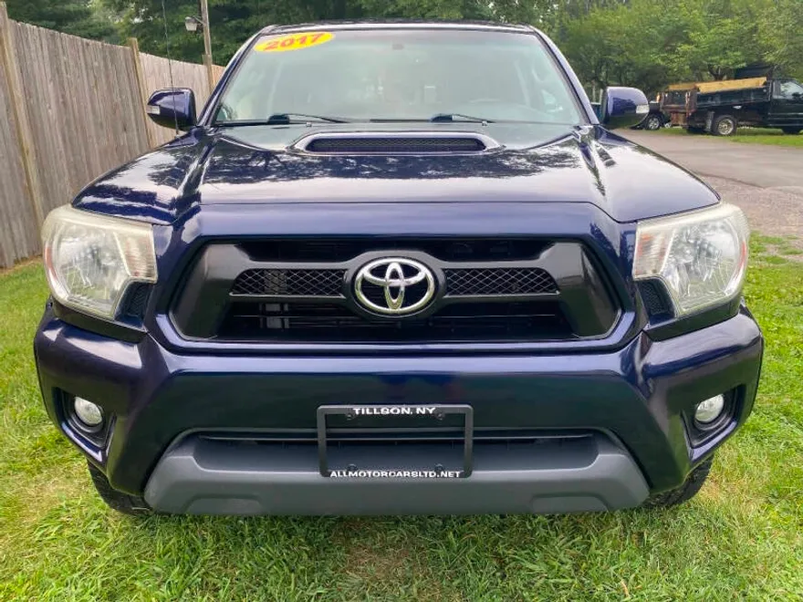 2013 Toyota Tacoma V6 4x4 photo 1
