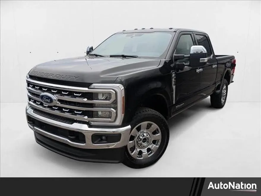 2025 Ford F-350 Lariat photo 1