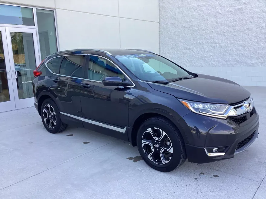 2018 Honda CR-V Touring photo 1