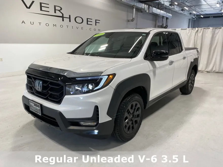 2023 Honda Ridgeline Black Edition photo 1