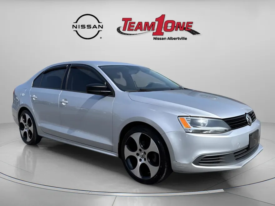 2014 Volkswagen Jetta 2.0 photo 1