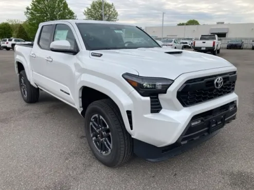 2025 Toyota Tacoma TRD Sport photo 4