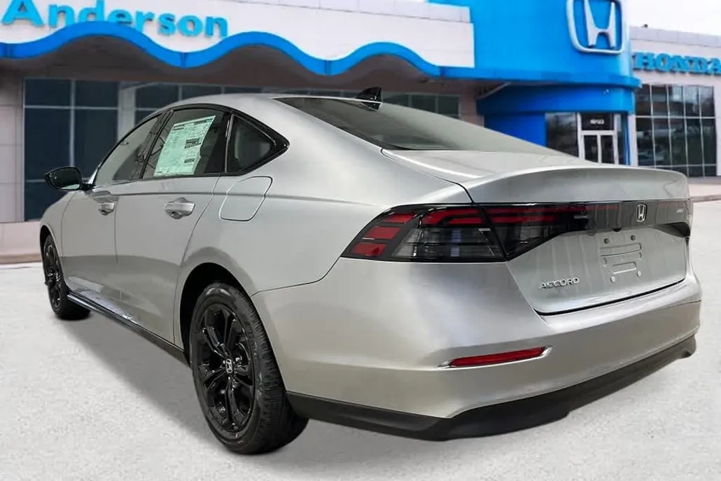 2025 Honda Accord SE photo 1
