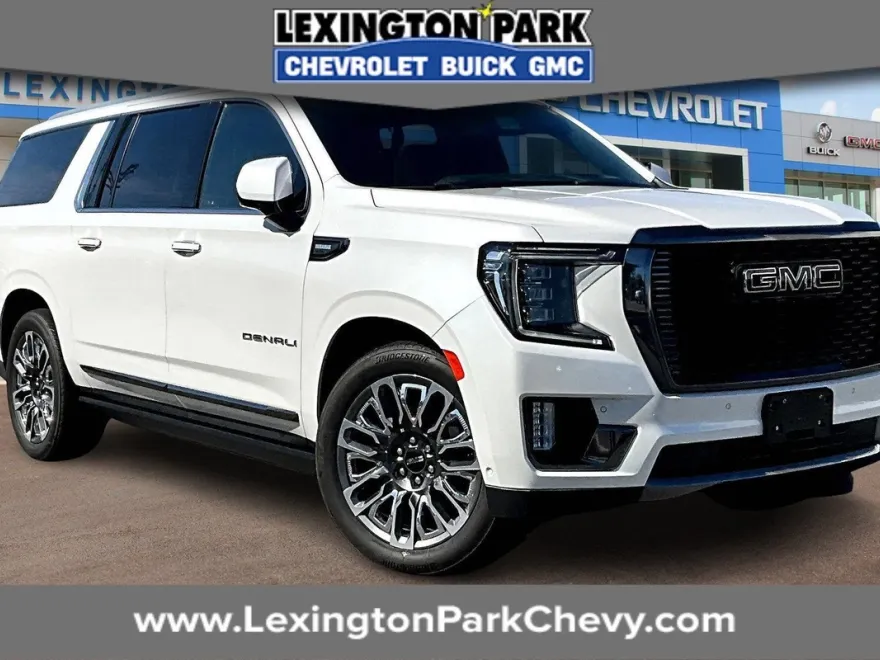 2023 Gmc Yukon XL Denali Ultimate photo 1