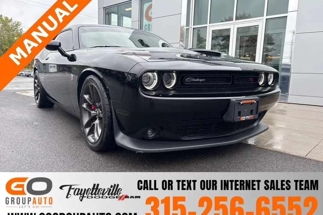 2021 Dodge Challenger R/T Scat Pack photo 1
