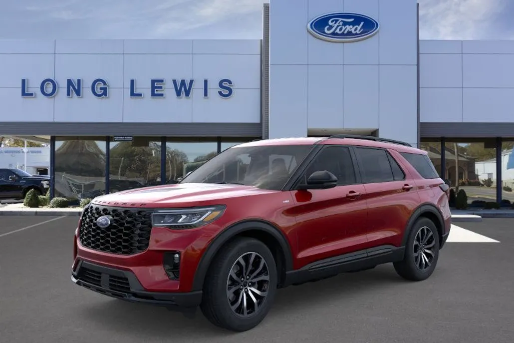 2025 Ford Explorer ST-Line photo 1