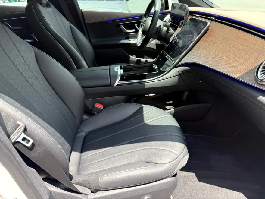 2023 Mercedes Benz EQE-Class Sedan photo 28