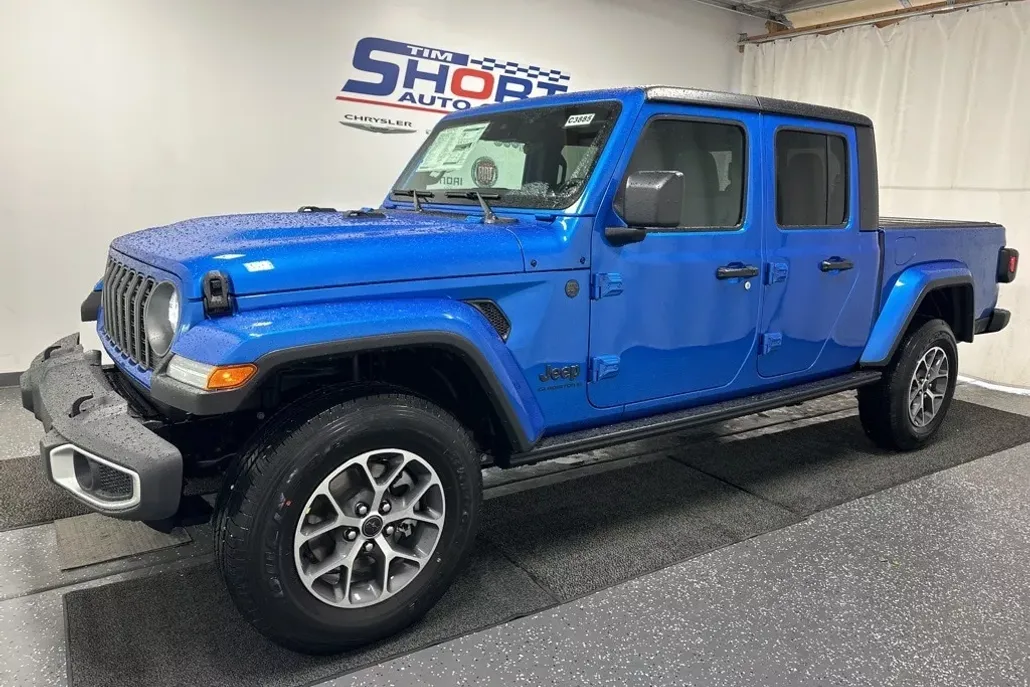 2025 Jeep Gladiator Sport S photo 1