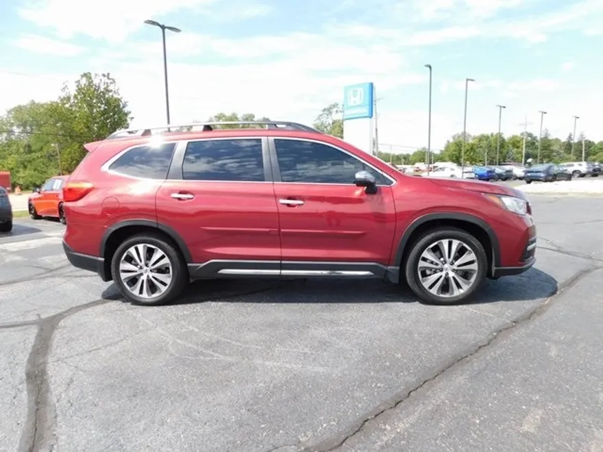 2022 Subaru Ascent Touring photo 1