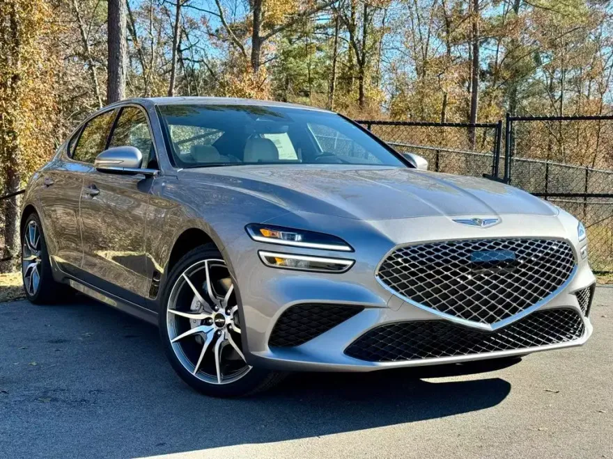 2025 Genesis G70 2.5T photo 1