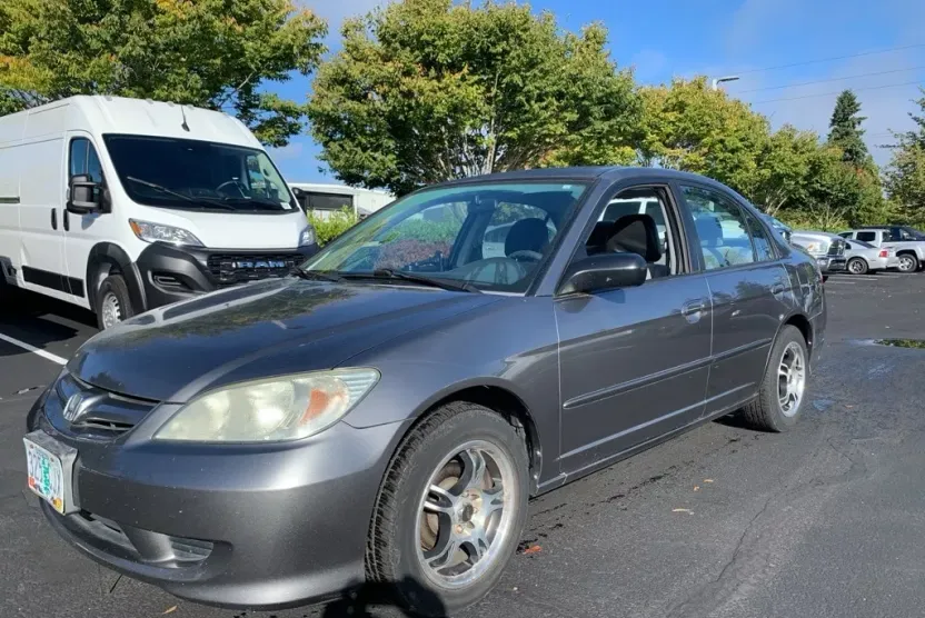 2005 Honda Civic LX photo 1