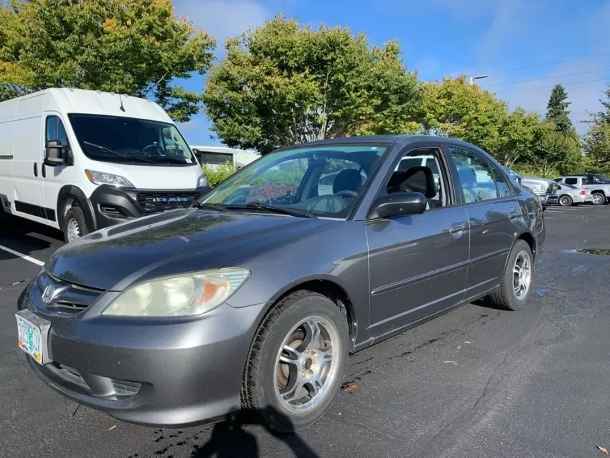 2005 Honda Civic LX photo 1