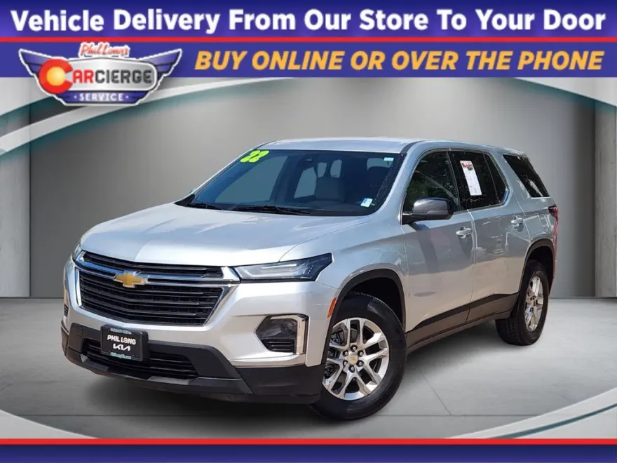 2022 Chevrolet Traverse LS photo 1