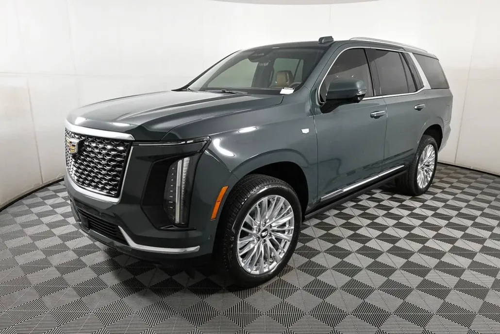 2025 Cadillac Escalade Premium Luxury photo 1