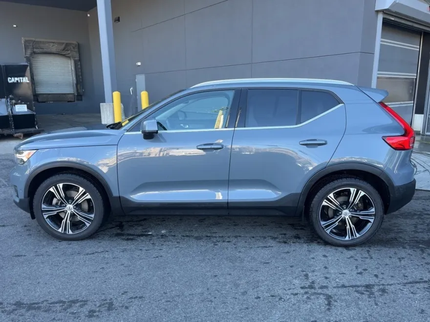 2021 Volvo XC40 T5 Inscription photo 1