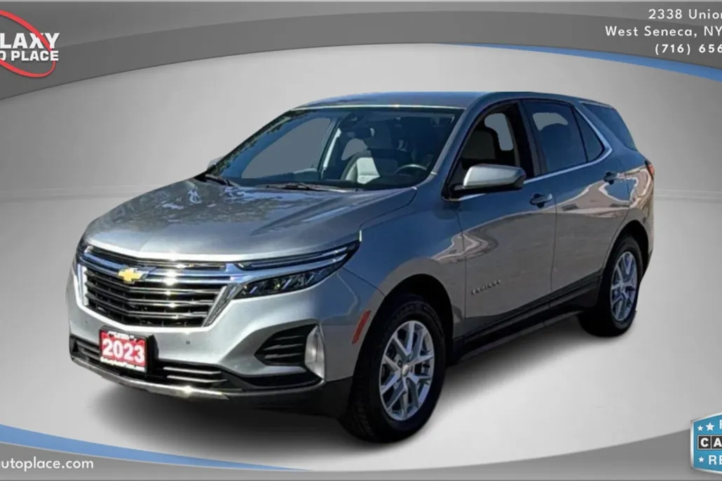 2023 Chevrolet Equinox LT photo 1