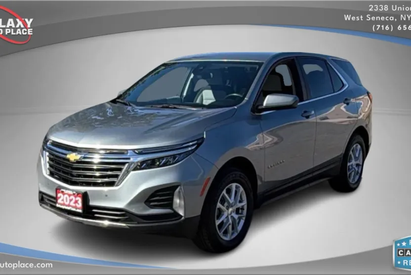 2023 Chevrolet Equinox LT photo 1
