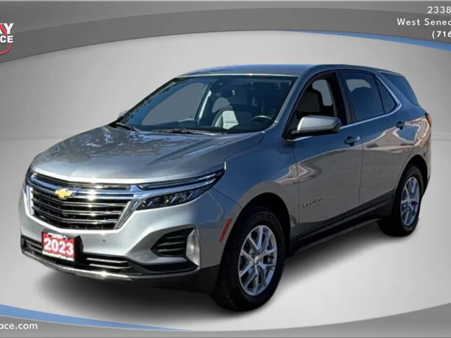 2023 Chevrolet Equinox LT photo 1