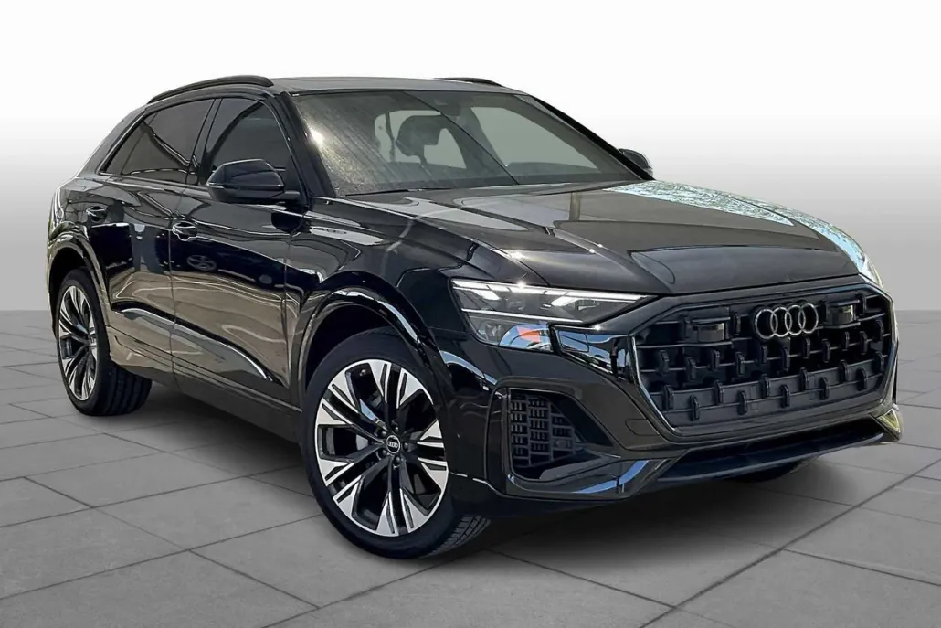2025 Audi Q8 Premium Plus photo 1