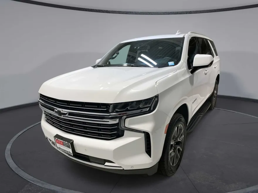2023 Chevrolet Tahoe LT photo 1